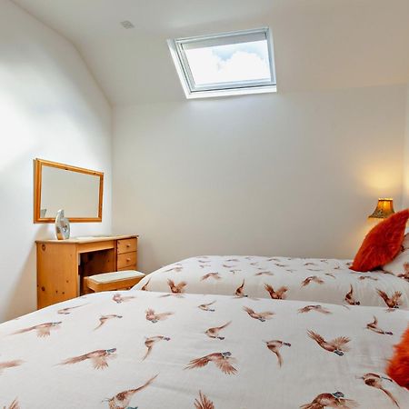 2 Bed In Filey 79280 Villa Wold Newton  Buitenkant foto